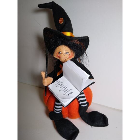 Annalee Halloween Witch Doll on Pumpkin with Spell Book 2012 - Picture 1 of 4